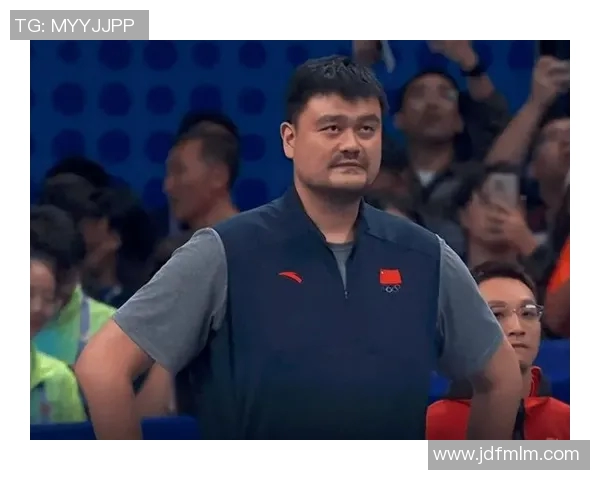 姚明下课风波引发热议球迷对未来发展充满期待与担忧