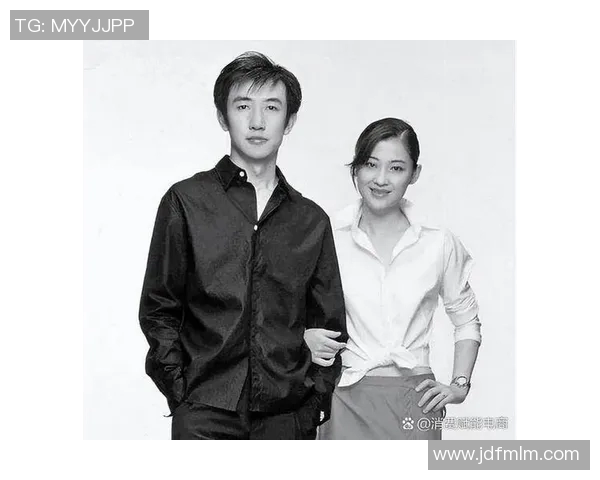 娱乐圈明星与足球明星的浪漫情缘揭秘背后的故事与情感交织