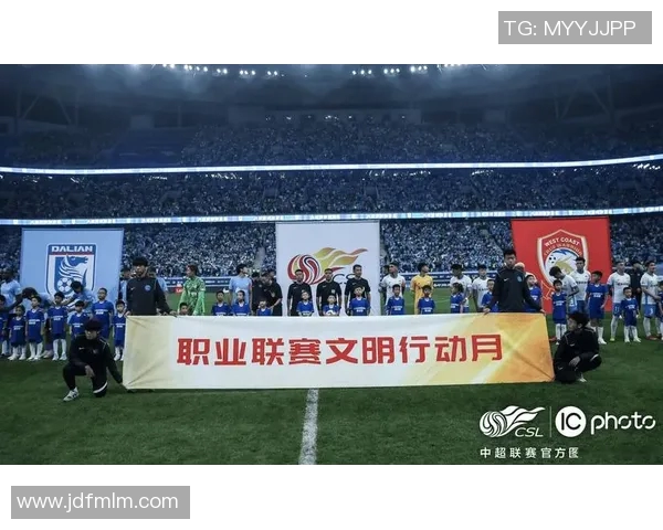 足球明星加盟中国联赛引发热潮球迷期待精彩对决与新传奇诞生 足球明星加盟中国联赛引发热潮球迷期待精彩对决与新传奇诞生