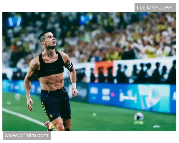 足球明星怒吼瞬间高清图片展现激情与力量的完美结合 足球明星怒吼瞬间高清图片展现激情与力量的完美结合